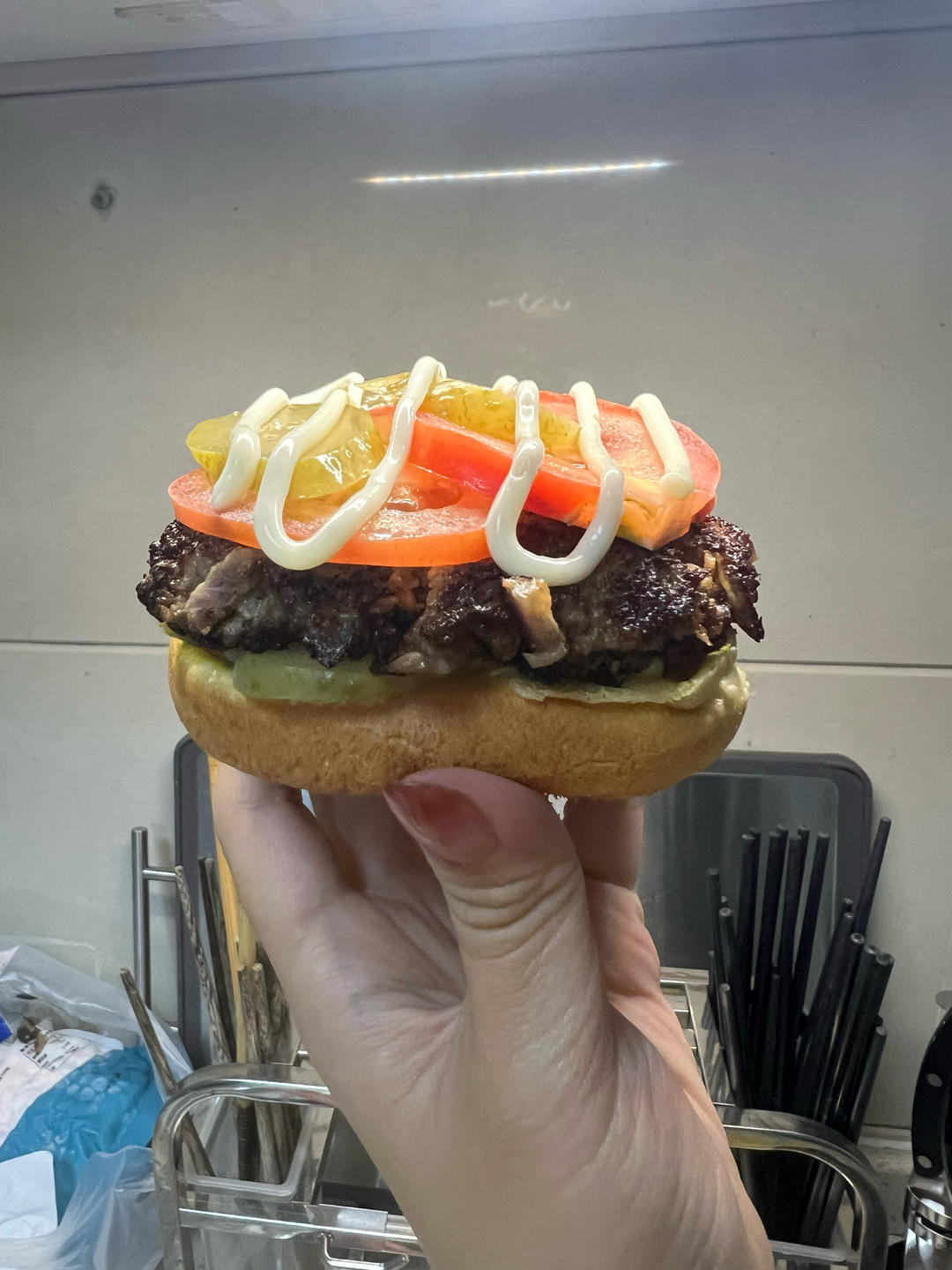 蛋白质爆棚！不素之霸手工汉堡（多汁肉饼版）