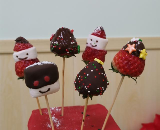 圣诞巧克力草莓雪人