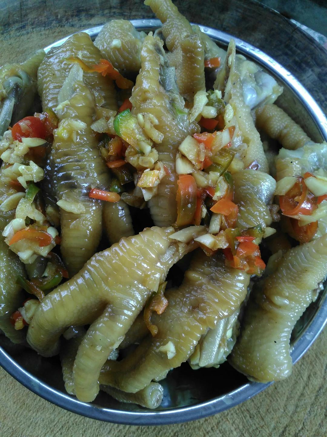 酸辣鸡脚๑