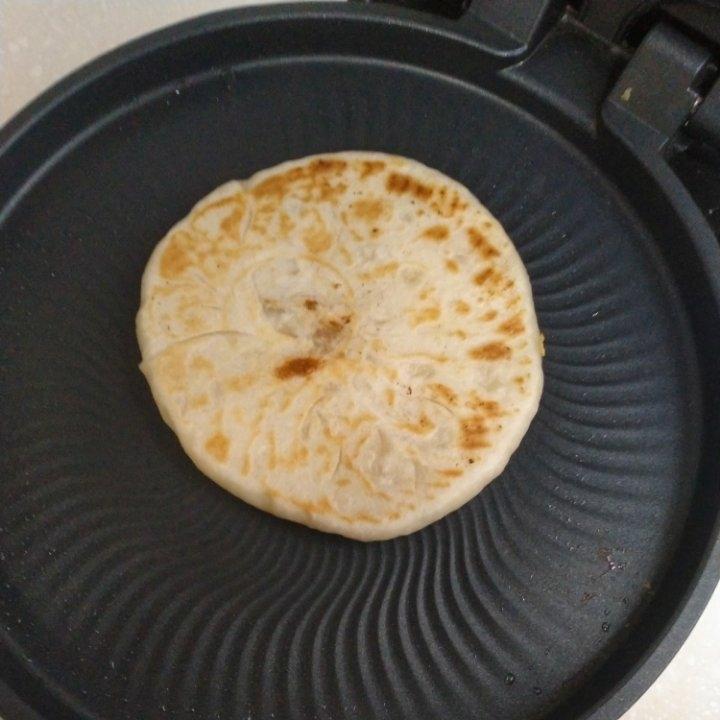 会连续吃八个的萝卜馅饼