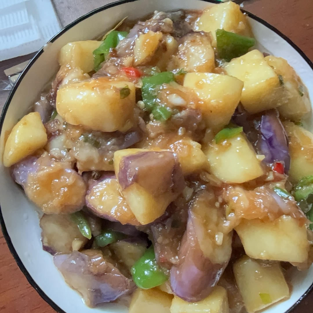 地三鲜（茄子，土豆，青椒）
