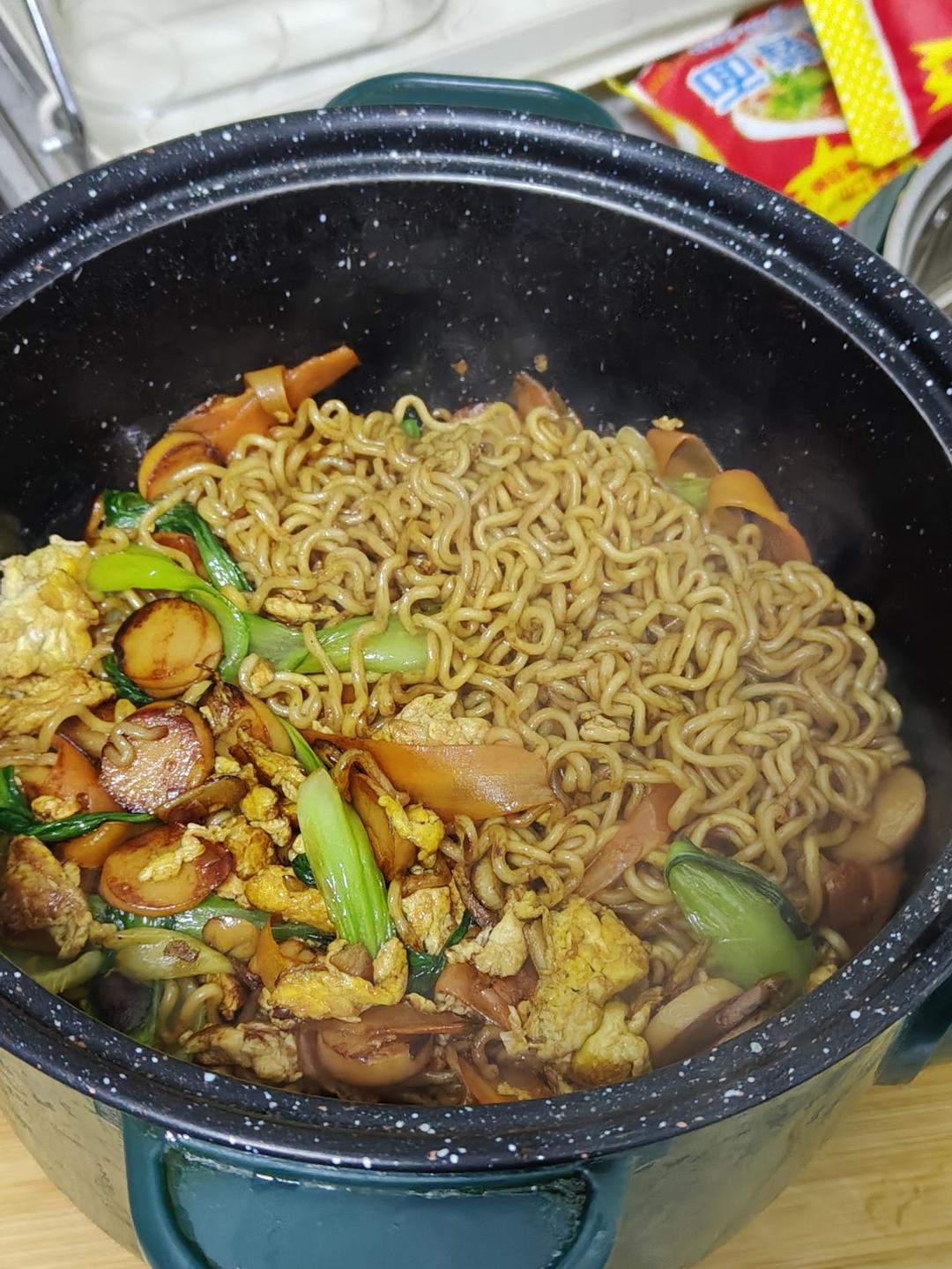 秒杀路边摊的炒方便面