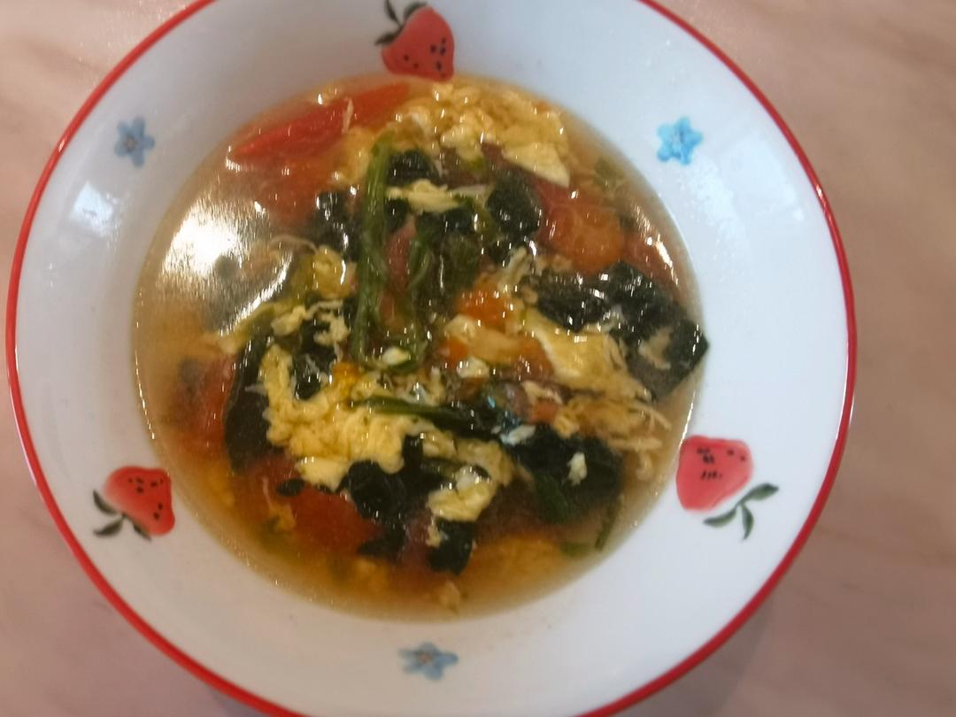 番茄菠菜鸡蛋汤