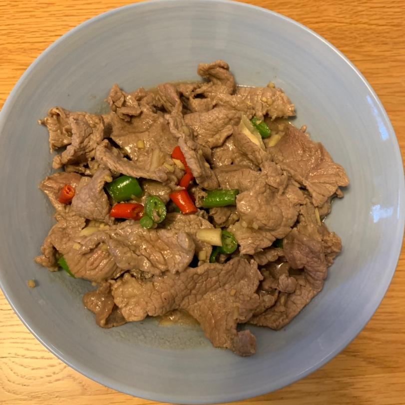 如何炒出嫩牛肉