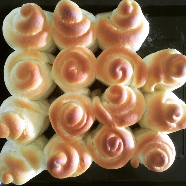 奶油蜂蜜小面包