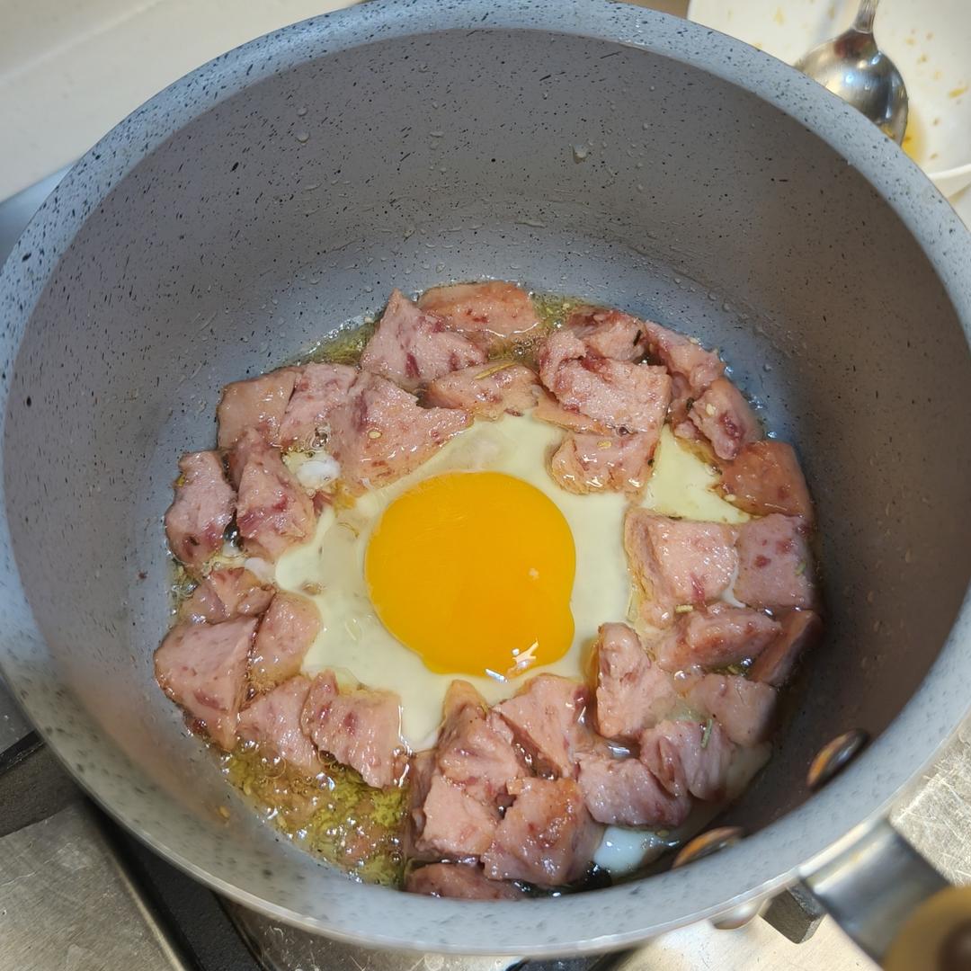 灵感焖饭：适合一家三口的简单美味