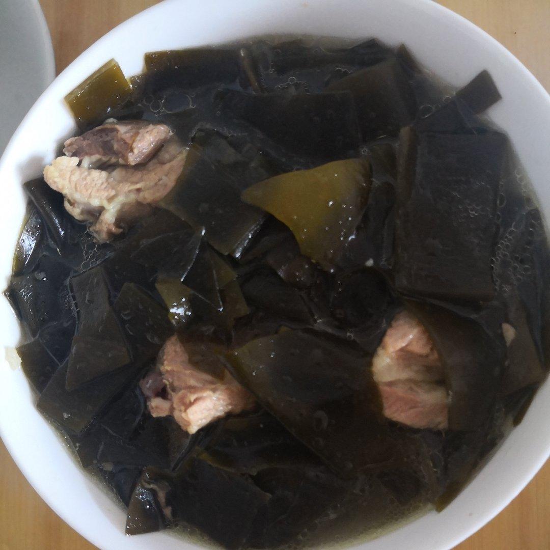 海带排骨汤