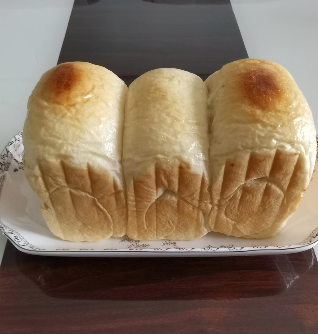 软到拿不起来的生吐司