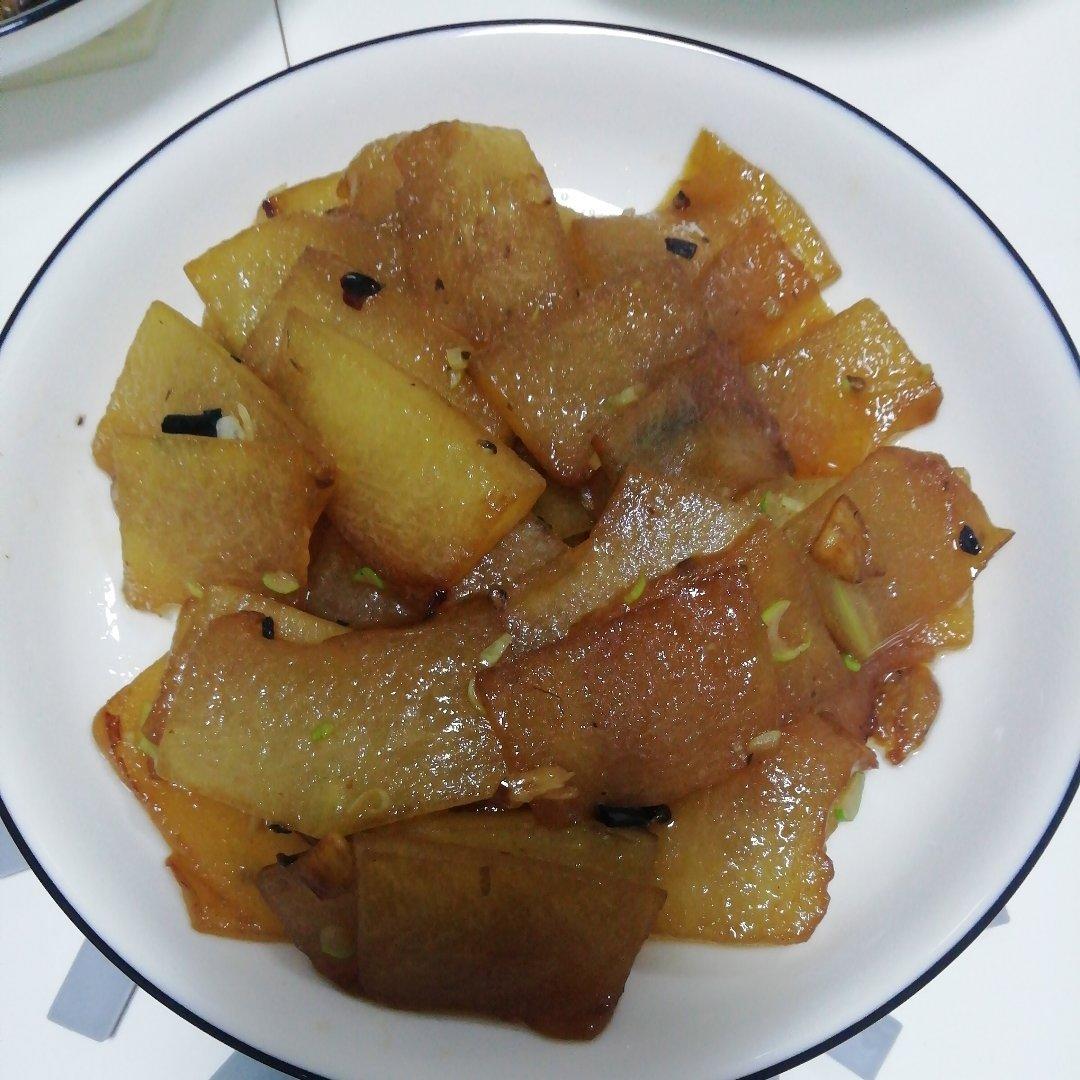 教你在家做简单的红烧冬瓜，香喷喷特下饭，一盘吃完还不够