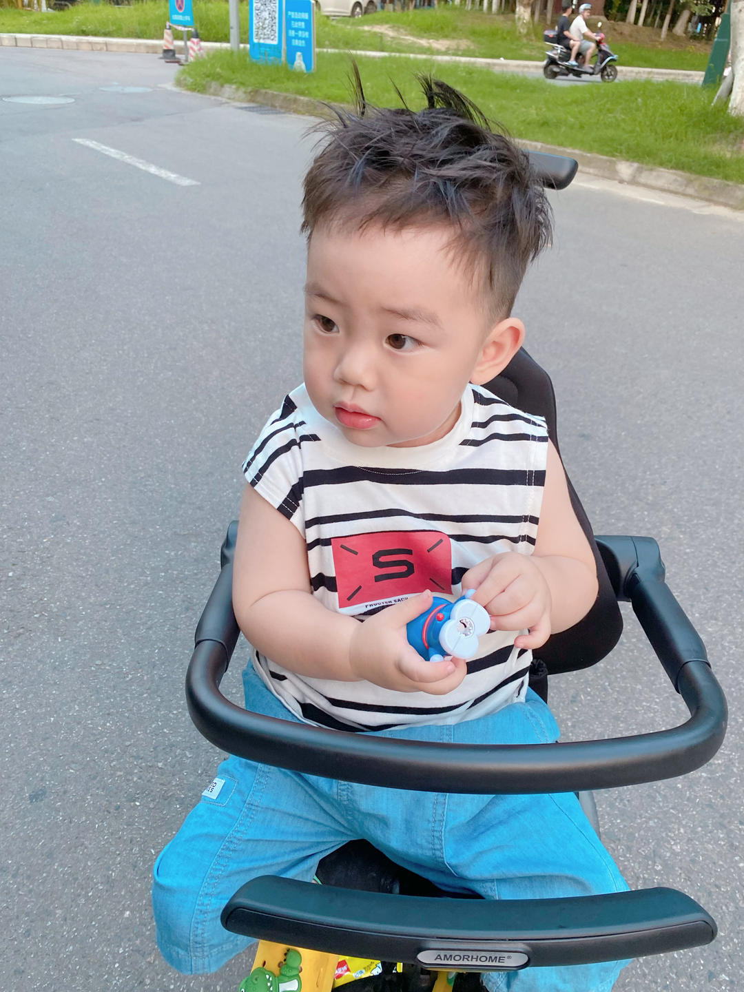 蛋卷很爱吃