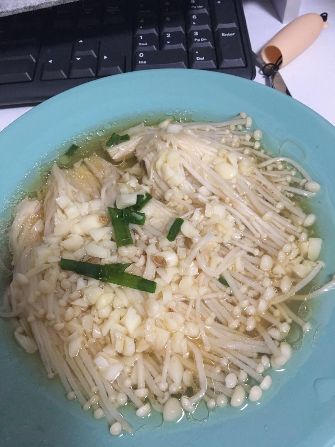 蒜蓉蒸金针菇