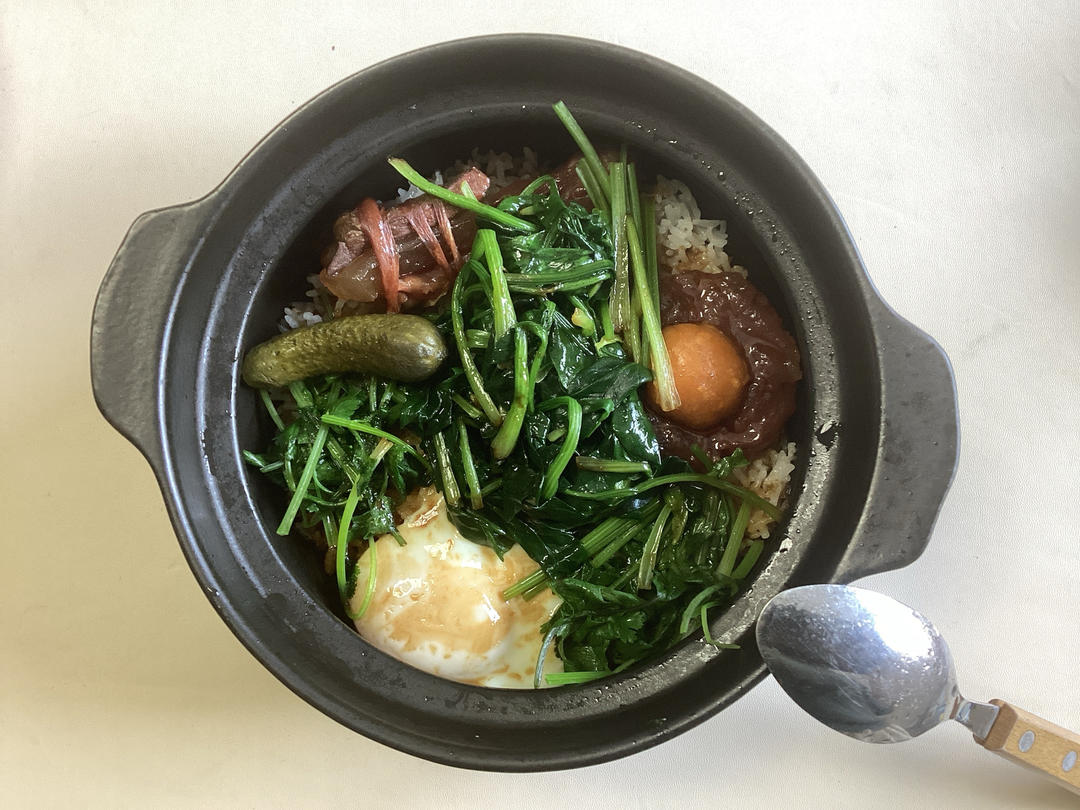 保姆级的「腊味煲仔饭2.0」加强版来了，地道老广味～