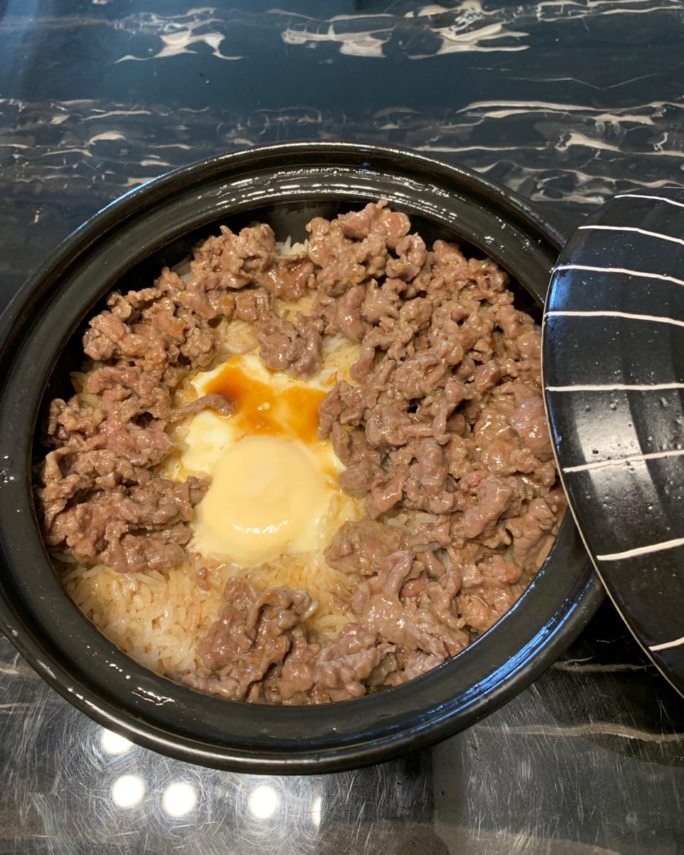 煲仔饭，从零到一教你做（内附香菇滑鸡和牛肉煲仔饭做法）