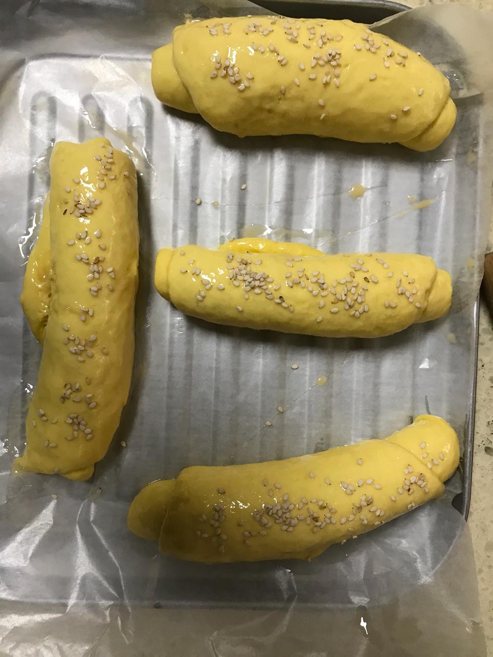 南瓜芝麻面包——天然的色彩揉进面团里