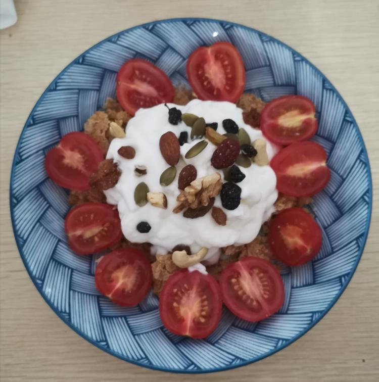 酸奶麦片沙拉