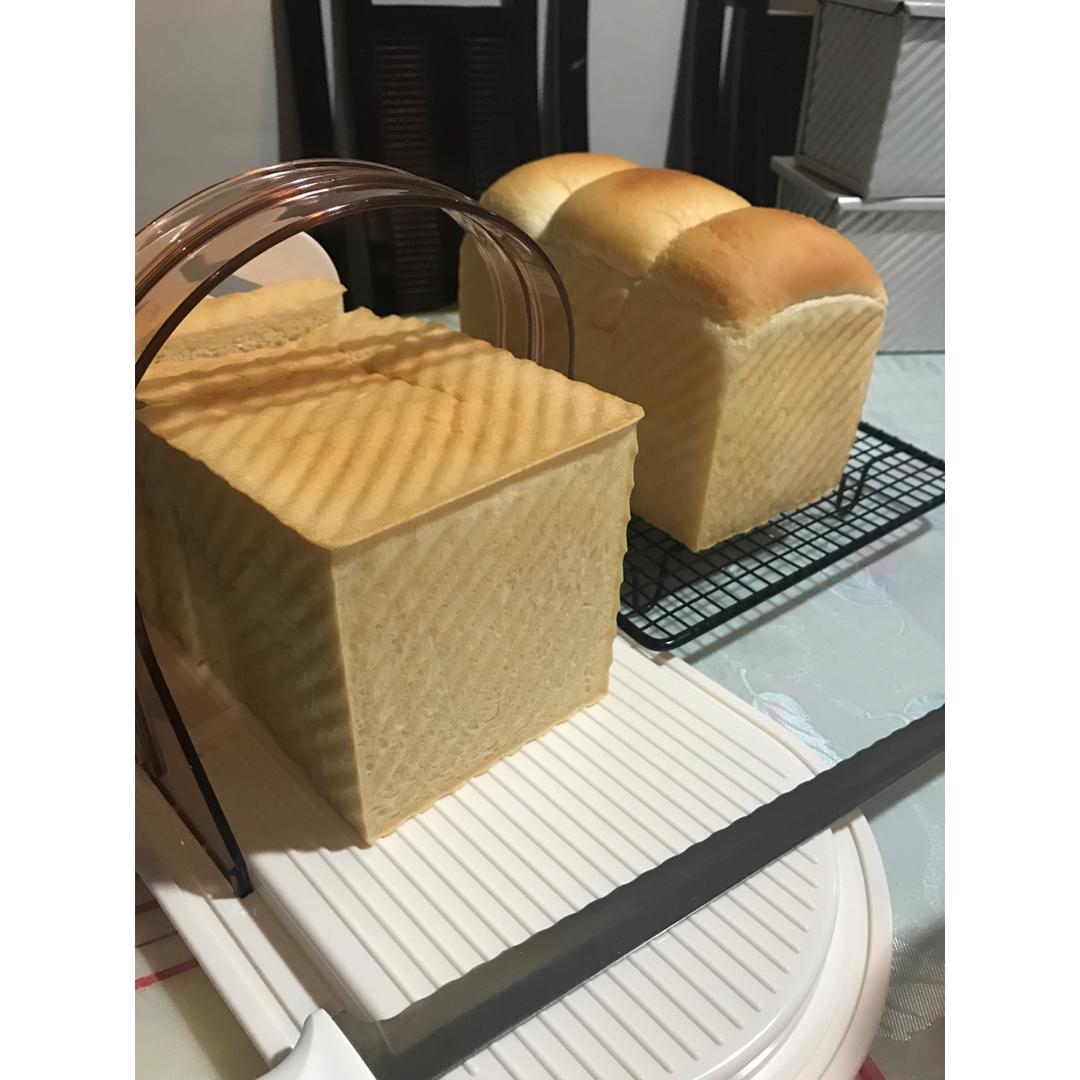 酸奶吐司～17小时冷藏中种法