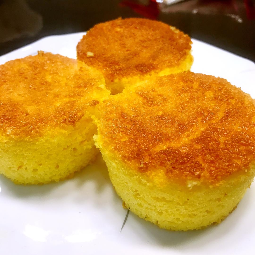 leyna做的奶香迷你蛋糕仔