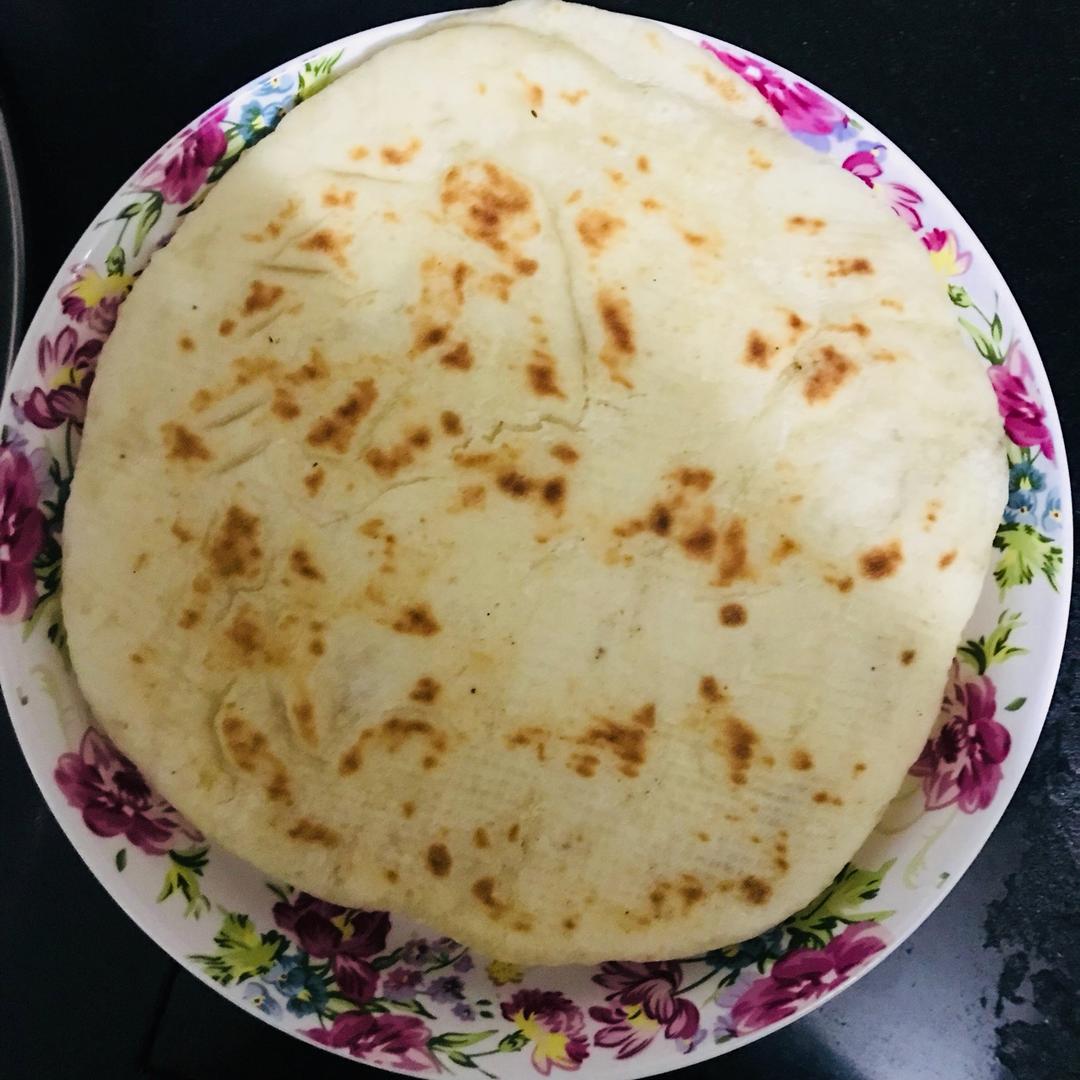 肖尧妈妈做的发面牛舌饼