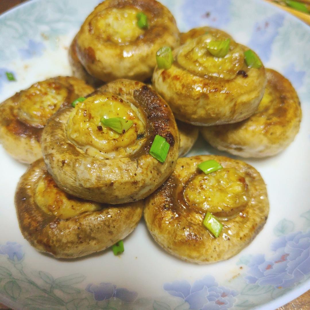 老少咸宜营养美味的香煎口蘑鸡蛋（附轻松去蒂小决窍）