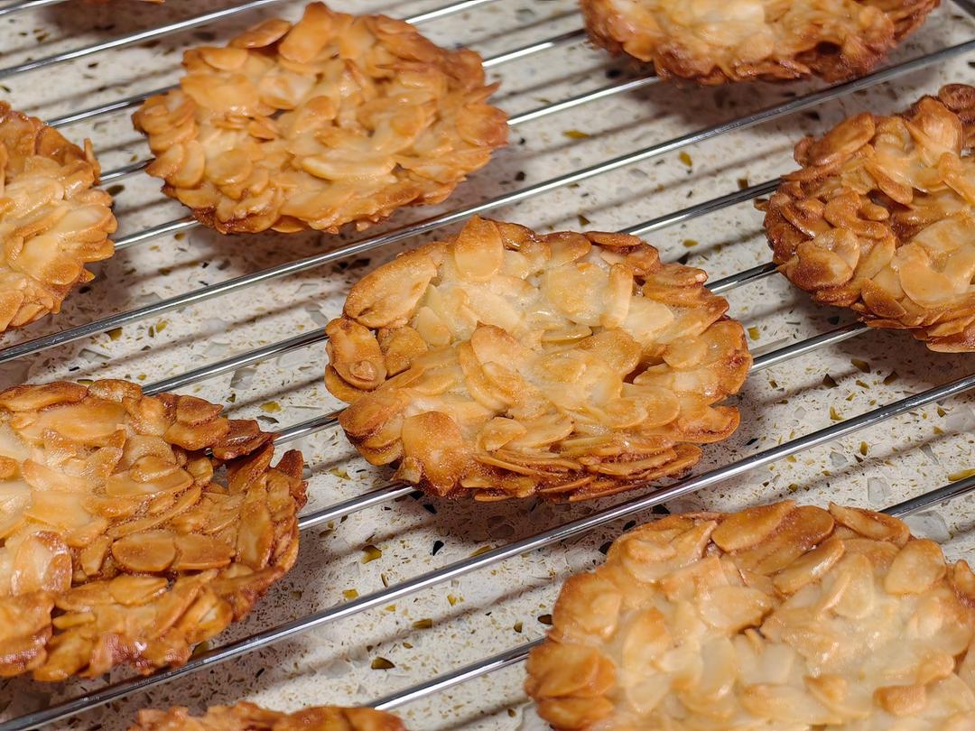 焦糖脆脆杏仁瓦片