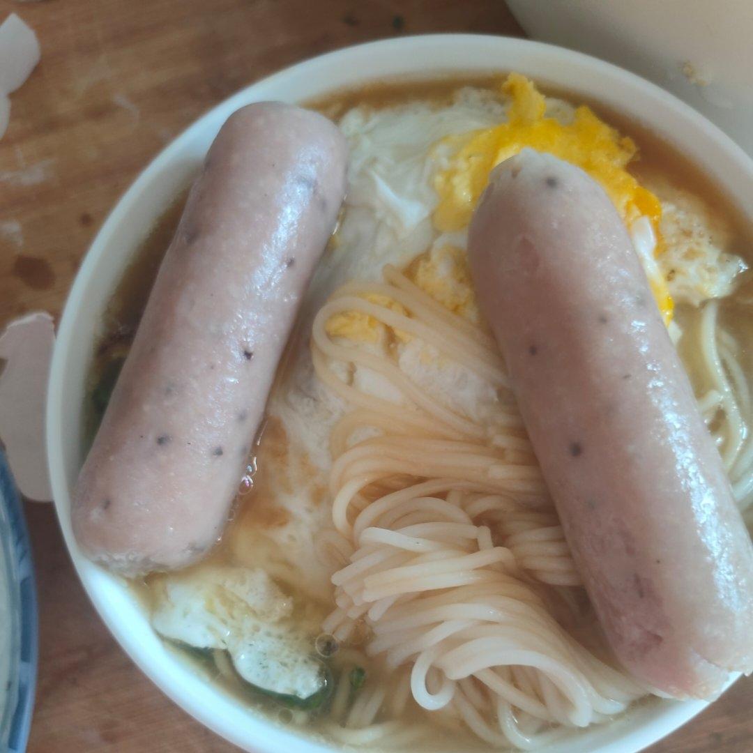超简单的10分钟做好-热汤面