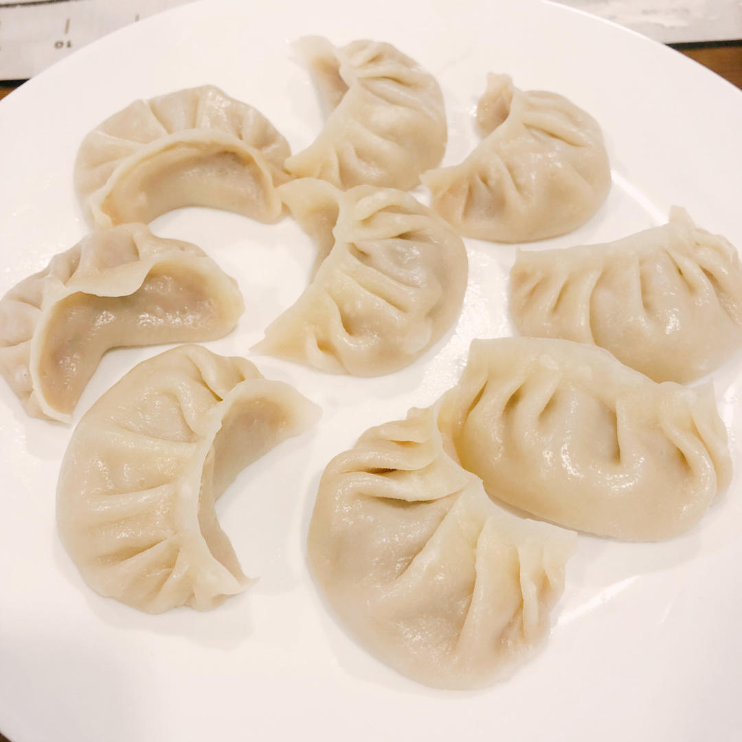 汤汁满满的牛肉烫面蒸饺