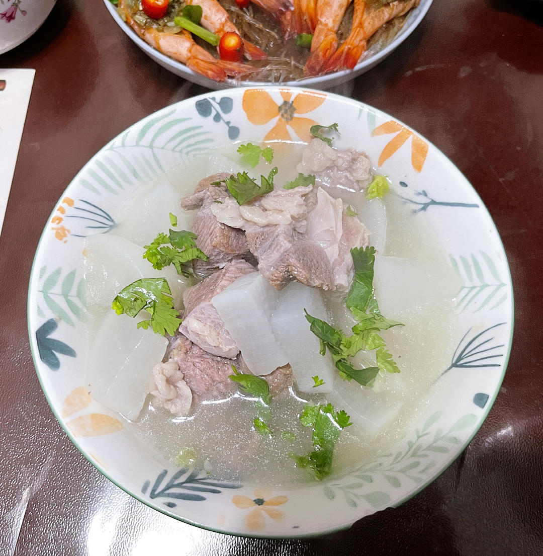 羊肉汤(炖萝卜)