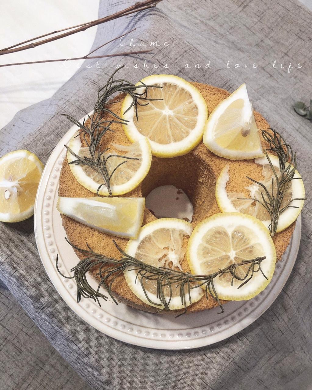 轻盈Q弹的戚风蛋糕（中空模）