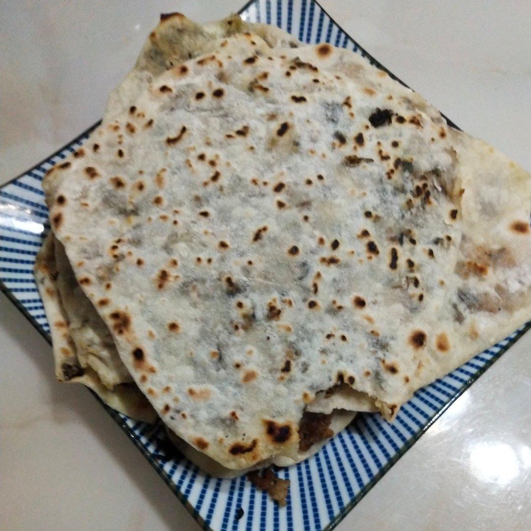 干香薄脆的梅干菜饼