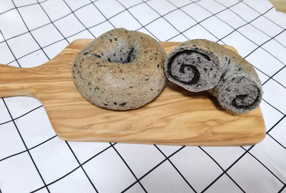 黑芝麻贝果