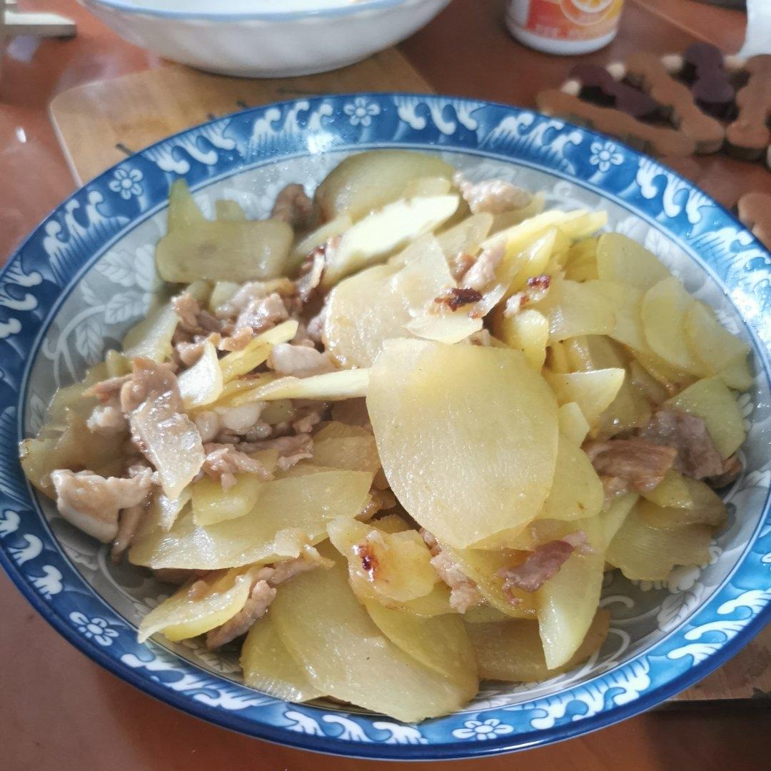 土豆片炒肉