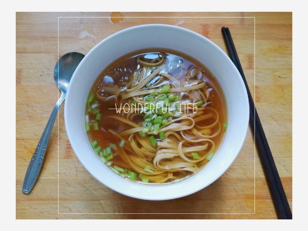 小葱麻油酱油面
