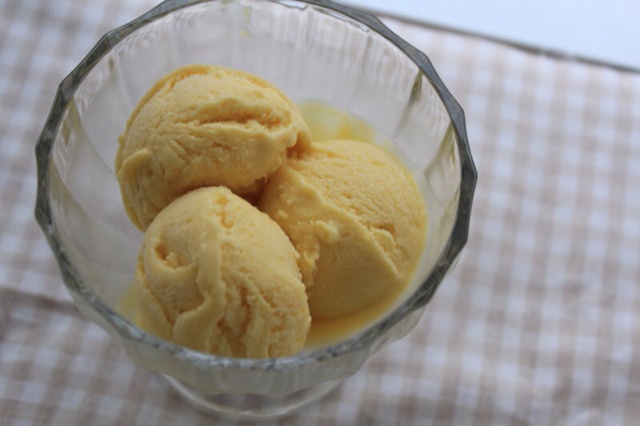 芒果椰子冰淇淋