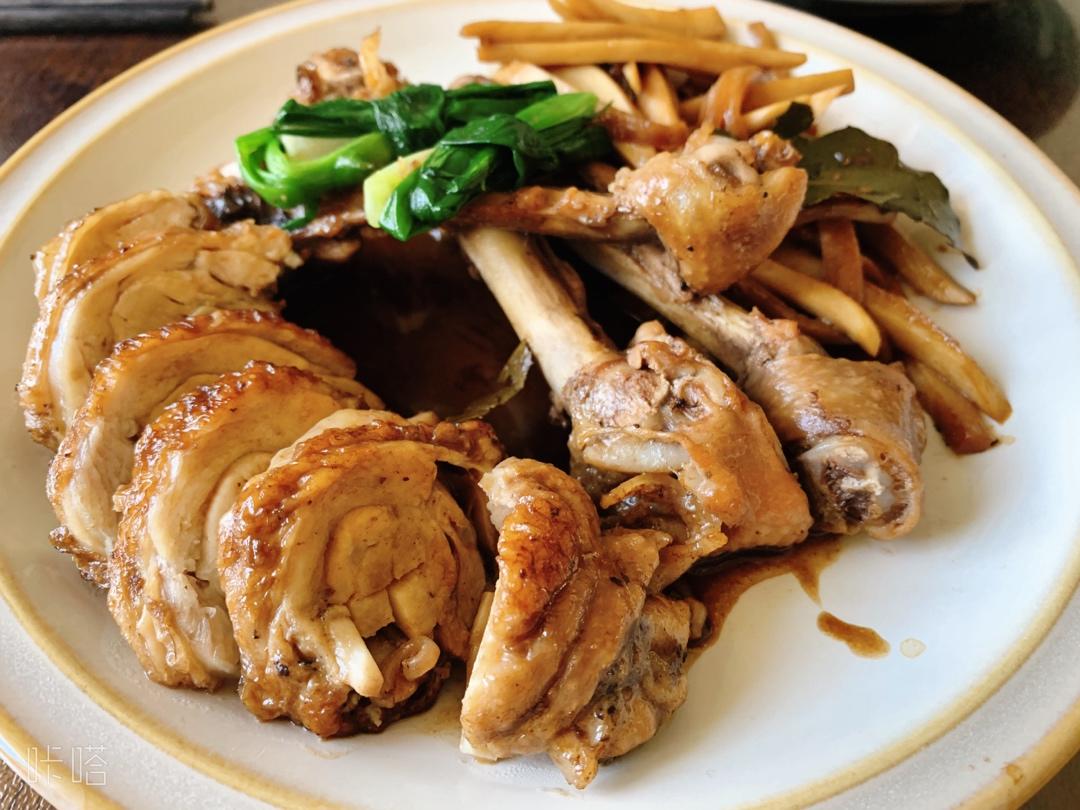 菌菇鸡肉卷
