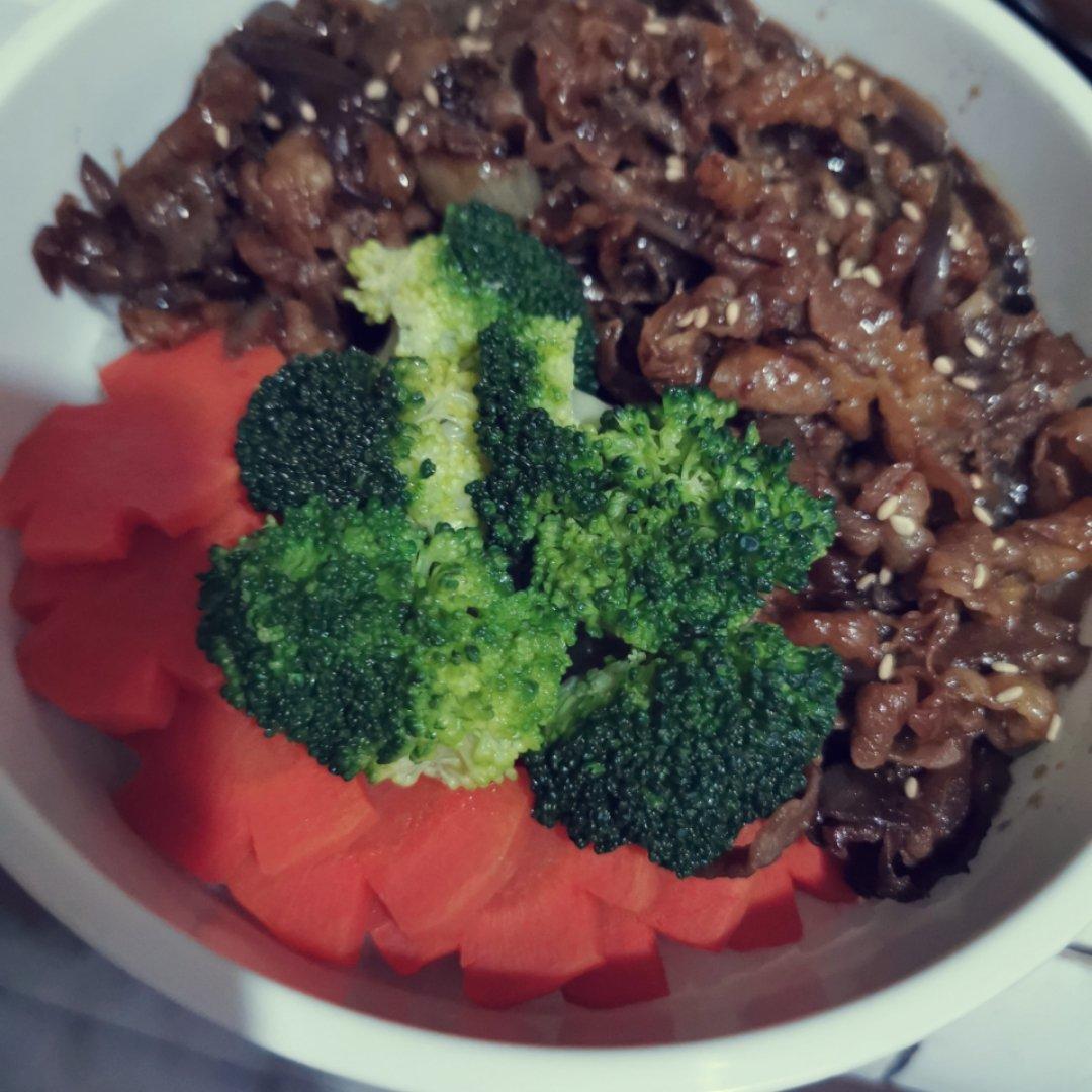 肥牛饭