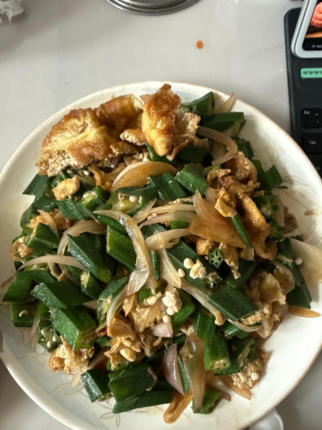厨师长教你：“秋葵炒蛋”的家常做法，清脆爽口，营养美味