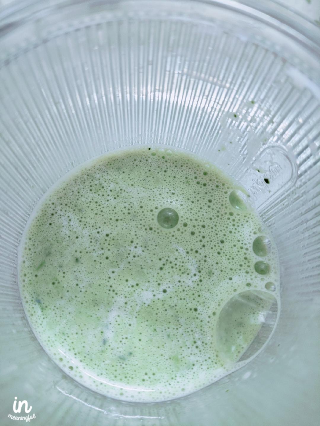 菠菜香蕉奶昔