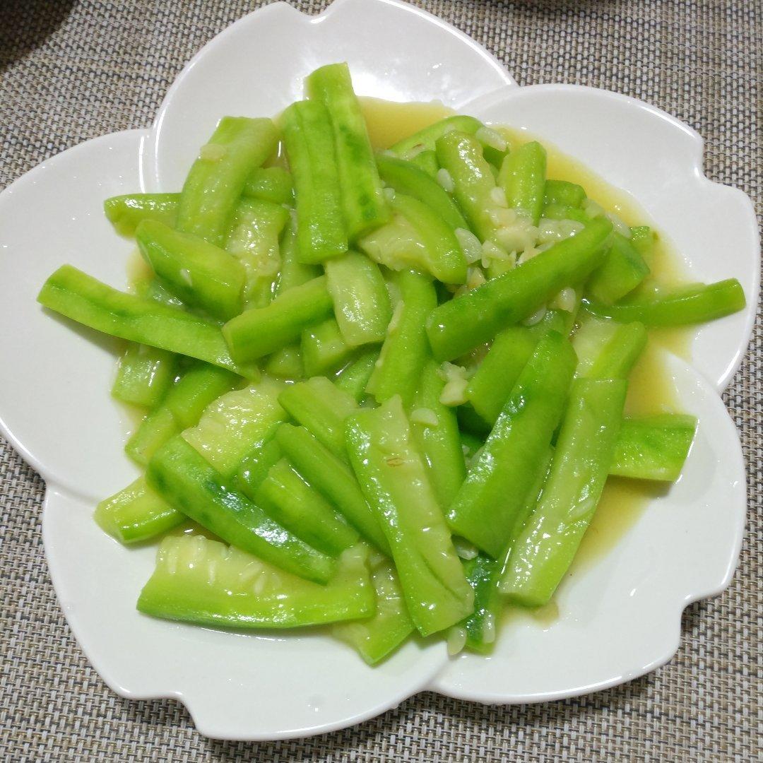 如何超出嫩绿的丝瓜