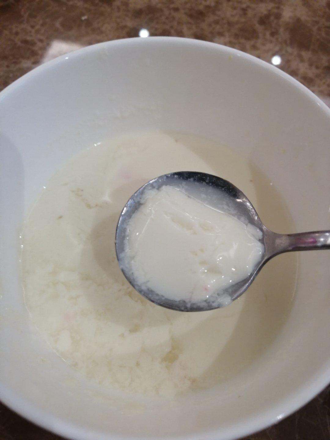 奶把姜汁给撞了就成了“姜撞奶”，天冷了，来一碗，温暖你的心和胃