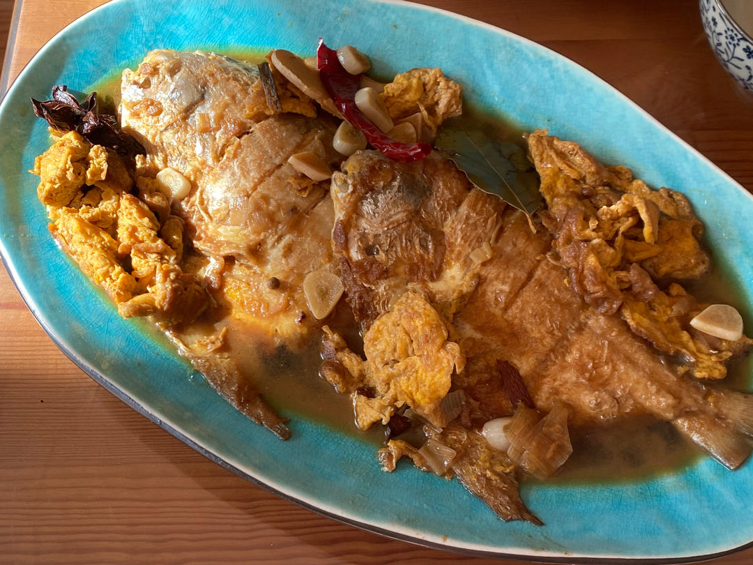 红烧小平鱼（附煎鱼不粘的妙法）