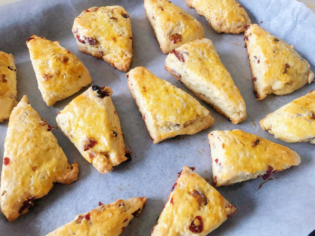 完美裂纹～百分百成功的超好吃奶香司康（禁止搬运）