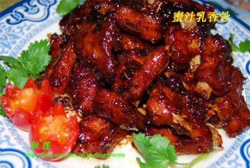 蜜汁乳香骨的做法
