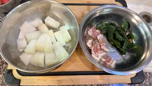 咸肉冬瓜汤的做法 步骤1