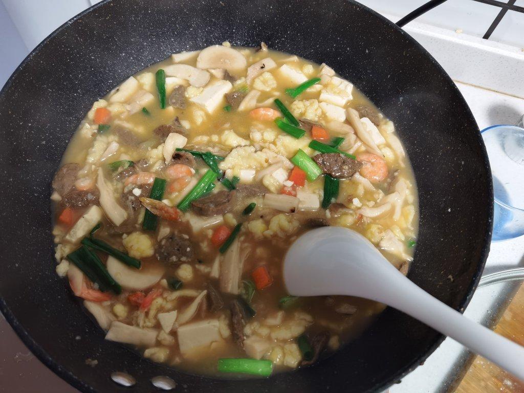 豆腐鲜虾菇菌汤