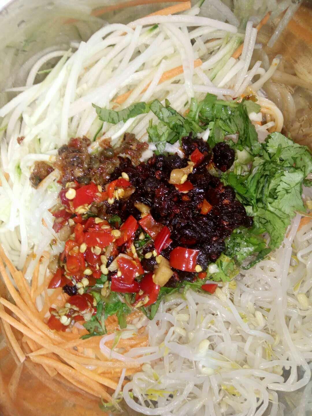 夏日快手凉拌面
