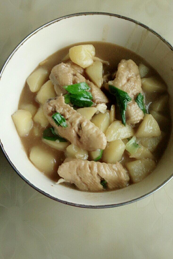 土豆炖鸡翅（快手零失败）