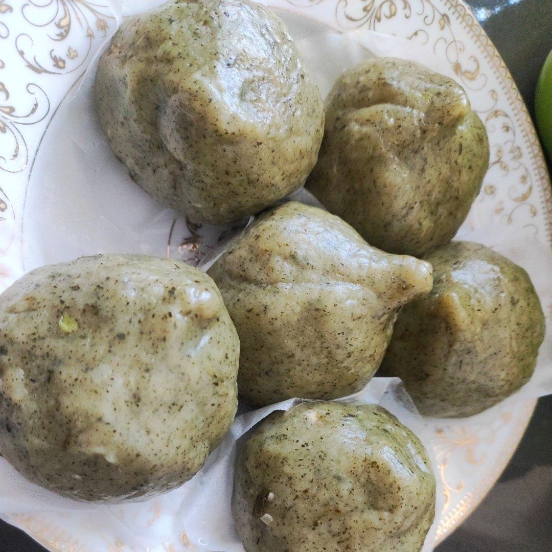 青团（糯米团子）