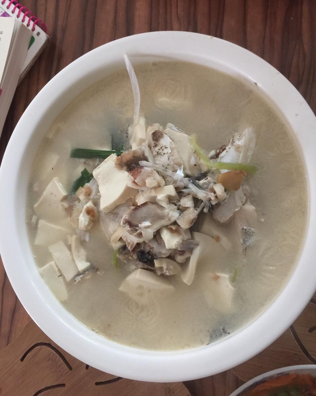 鱼头豆腐汤