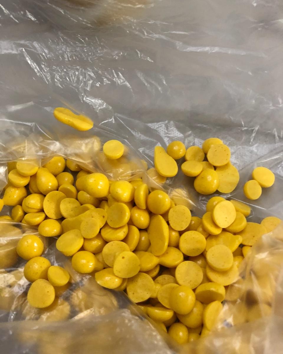 入口即化的无添加蛋黄溶豆