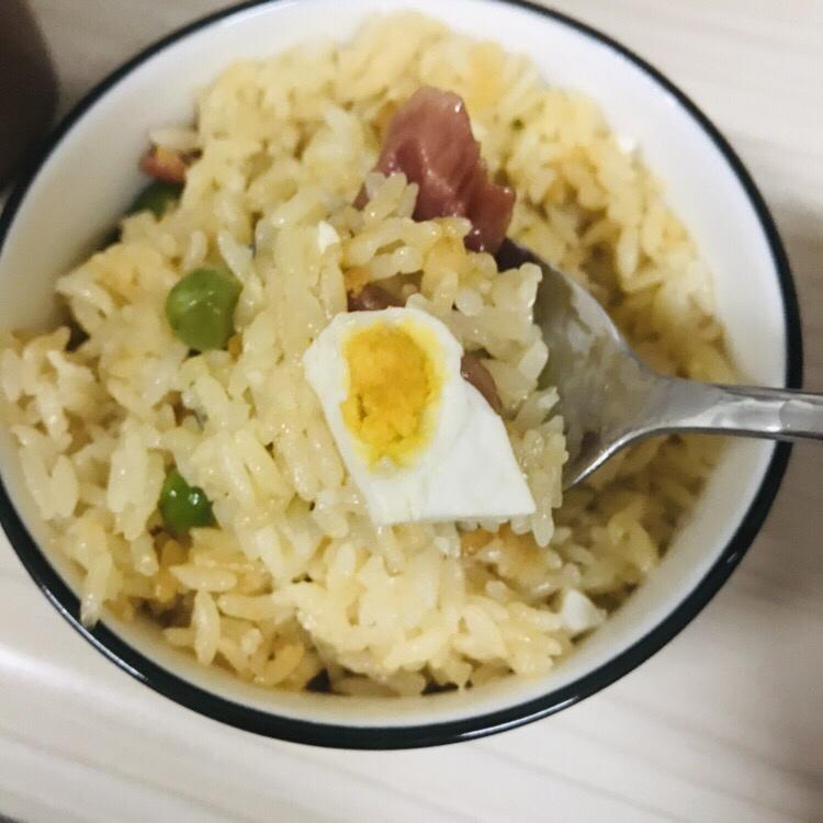 操作简单无脑的咸鸭蛋腊肠焖饭
